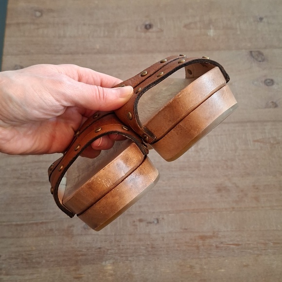 Michael Kors Brown Leather Studded Y2K/70s Architectural Wooden Platforms (US 7) - Picture 5 of 7